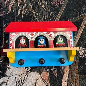 🚂 Vintage Learning Curve Thomas & Friends Wooden Wall Hook Rack – Rare! 🚂